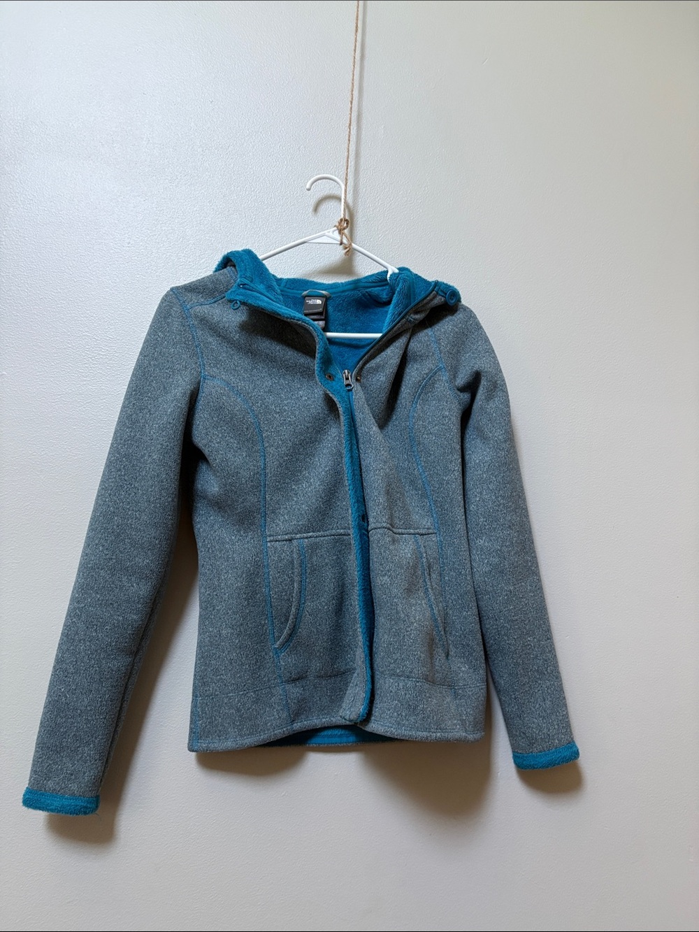 The North Face Women's Gray Fleece Jacket with Teal Trim